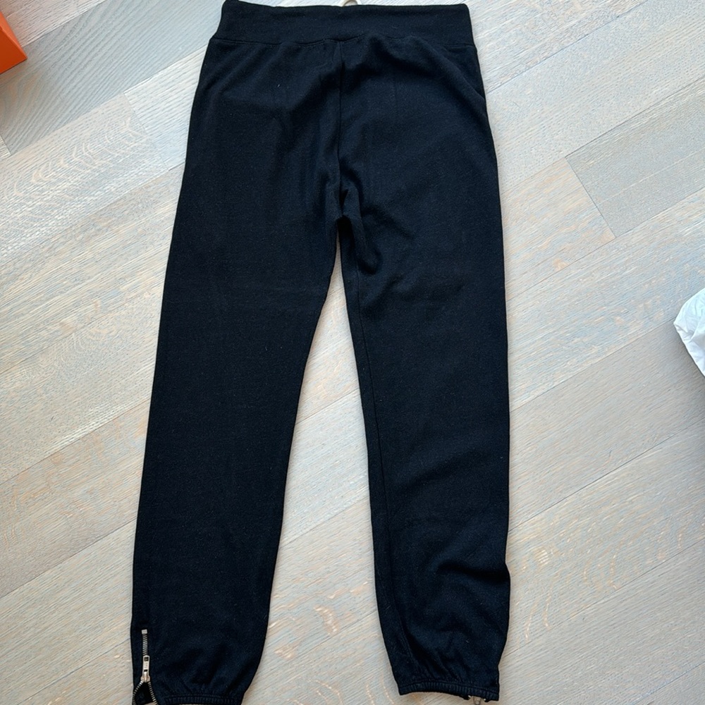 Monrow Sweatpants - Picture 3 of 3